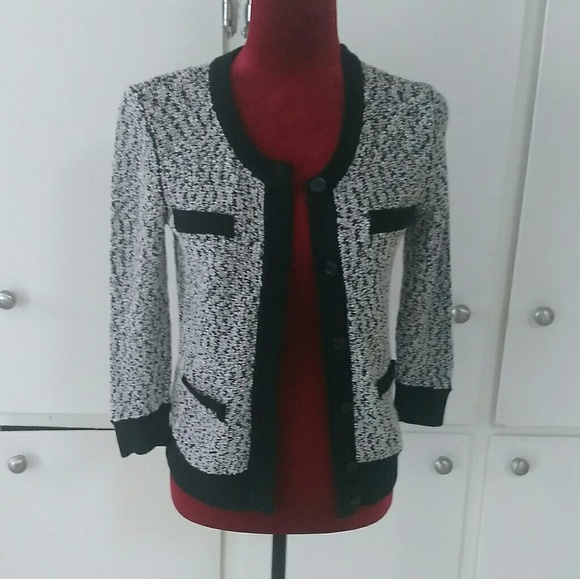 Ann Taylor Cardigan - Picture 1 of 4